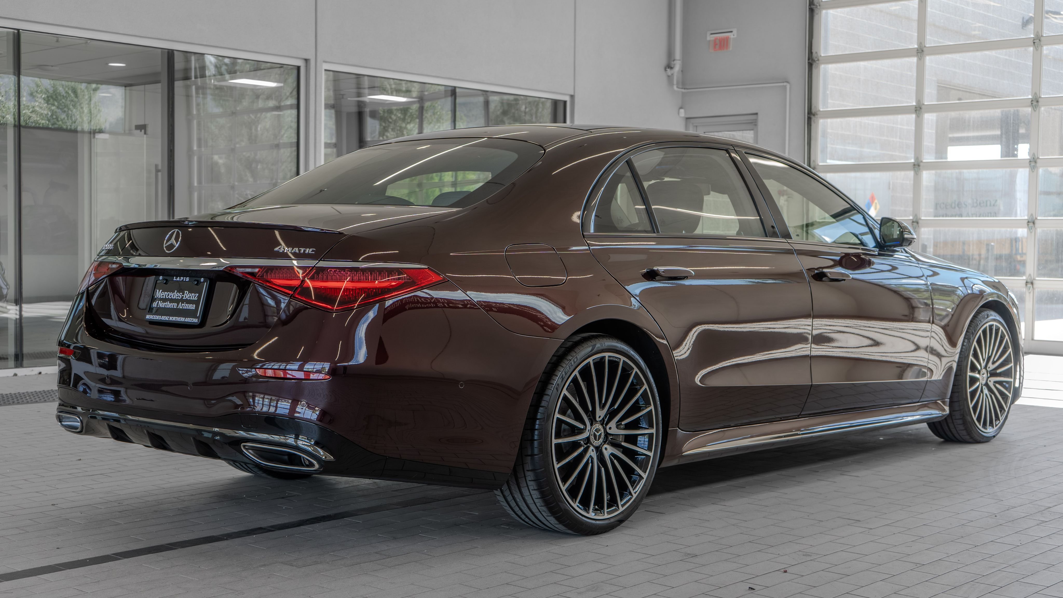 Certified Used 2023 Rubellite Red Metallic Mercedes-Benz S 500 image 29