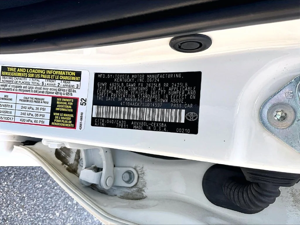 Used 2025 White Toyota SE image 36