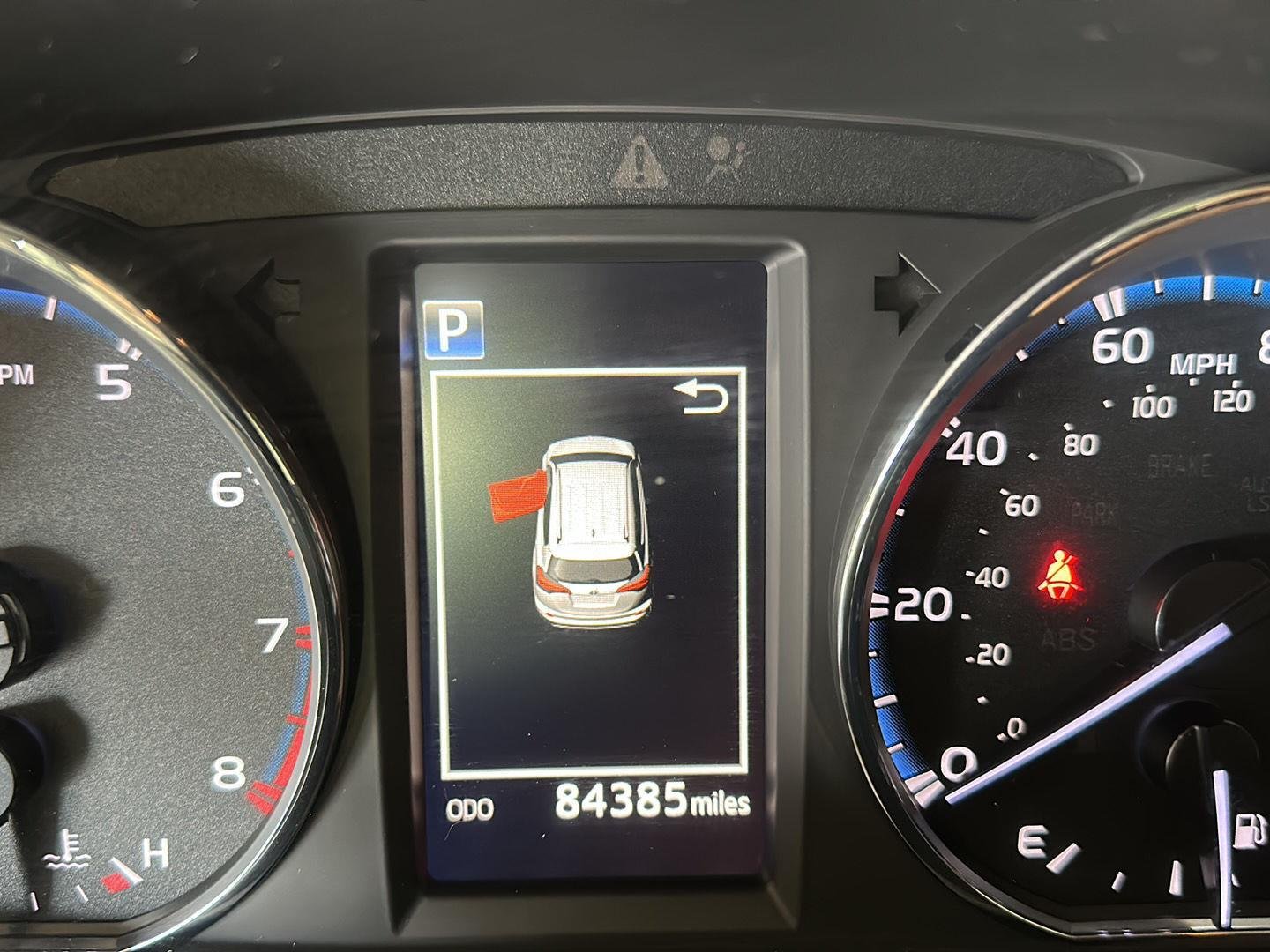 Used 2018 Pearl Toyota Limited image 15