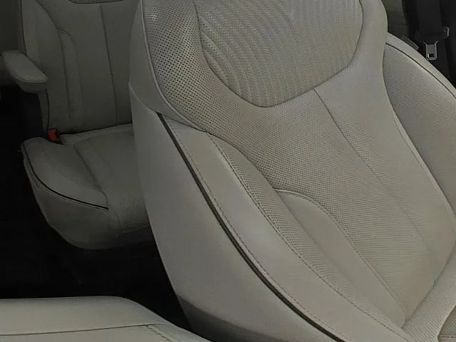 Used 2024 White Hyundai Calligraphy image 36