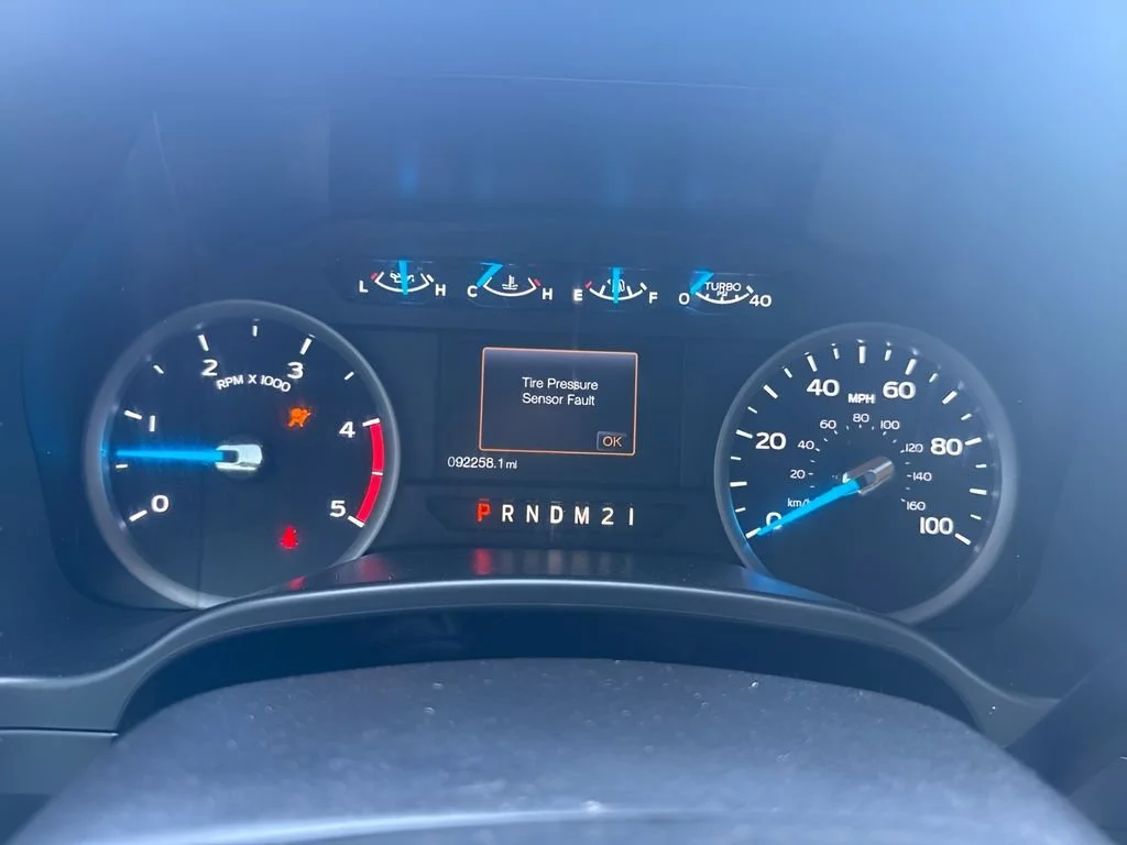 Used 2017  Ford Lariat image 15