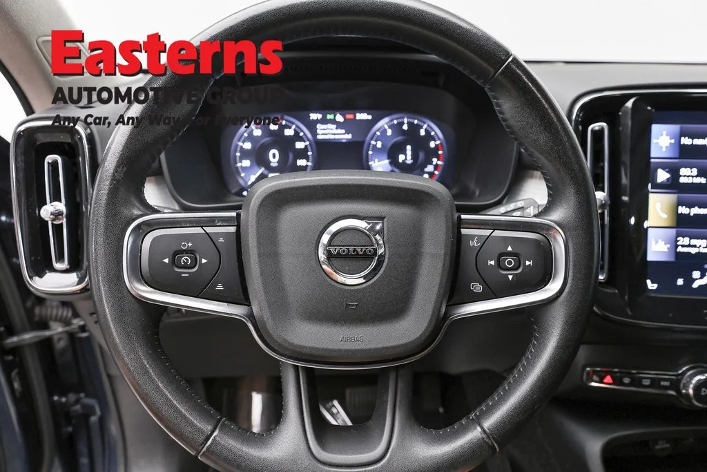 Used 2021 Gray Volvo Momentum image 10