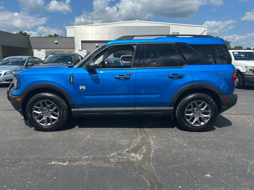 Used 2025 Blue Metallic Ford Big Bend image 5