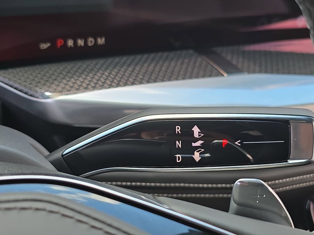 Used 2025 Silver Cadillac V-Series image 30