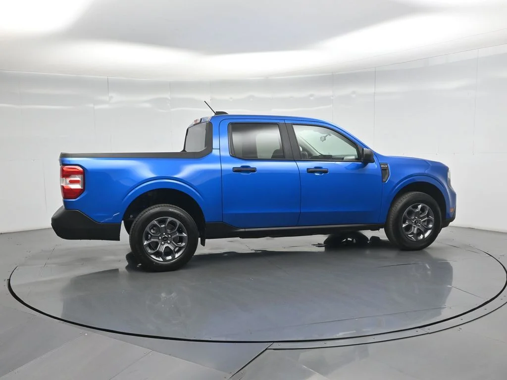 Certified Used 2026 Blue Ford XLT image 24