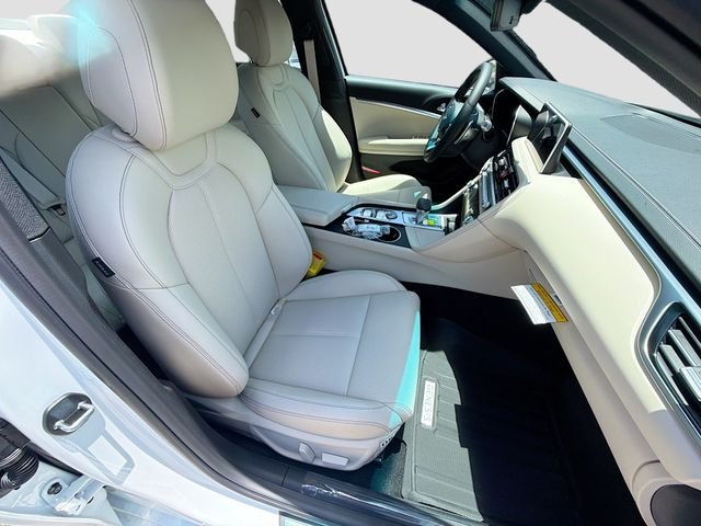 New 2026 White Genesis 2.5T image 28