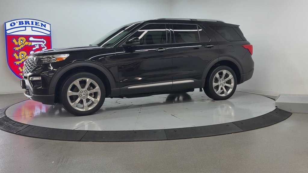 Used 2020 Black Metallic Ford Platinum image 8
