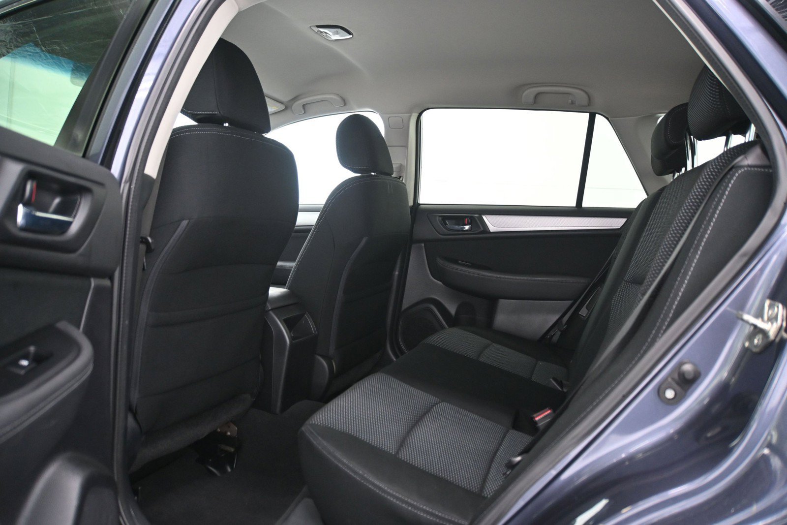 Used 2016 Carbide Gray Metallic Subaru 2.5i Premium image 19