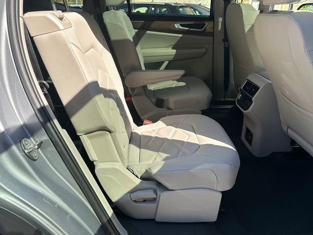 New 2026 Silver Volkswagen 2.0T SE w/Technology image 15