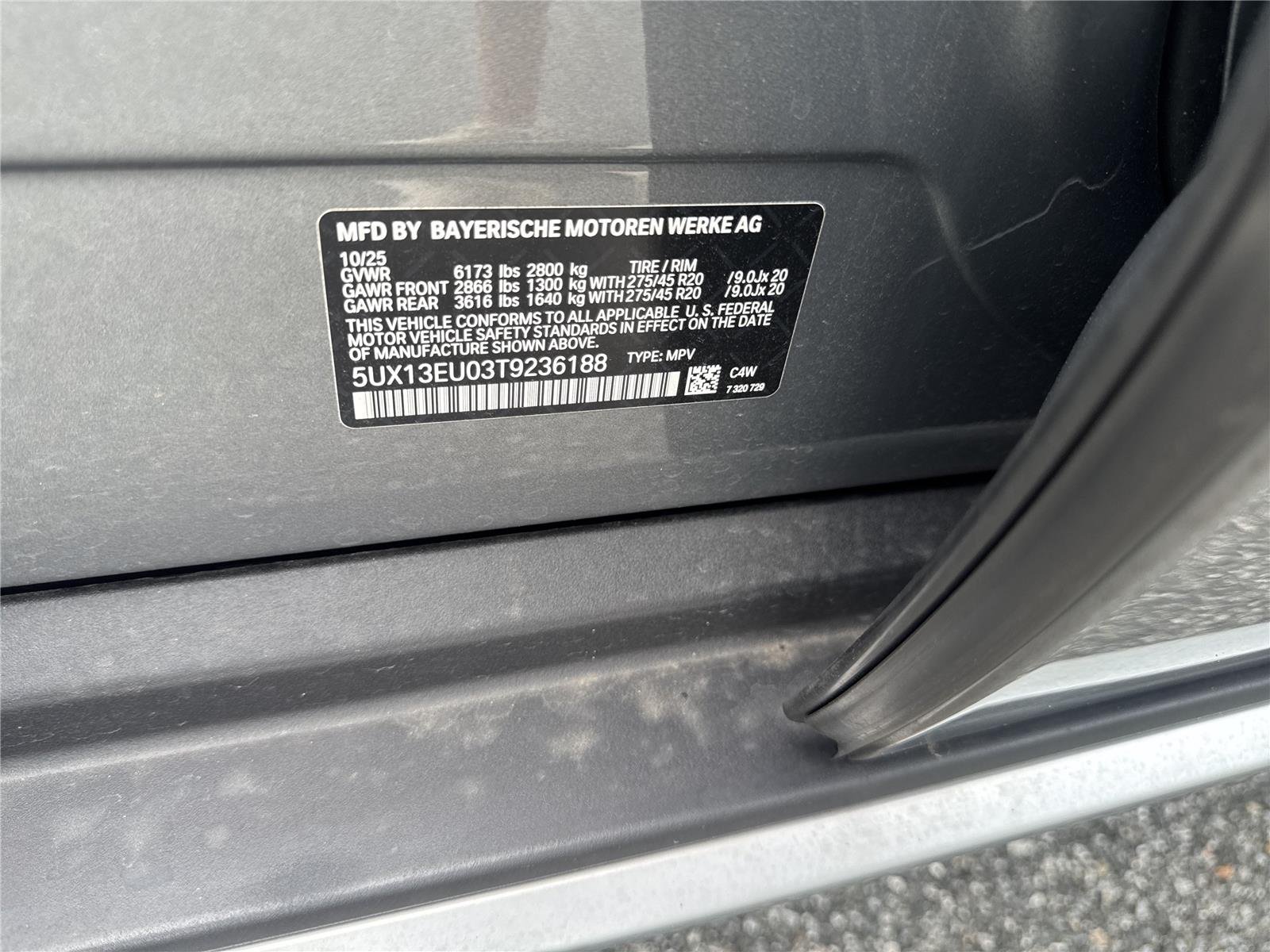 Used 2026 Skyscraper Grey Metallic BMW sDrive40i image 39