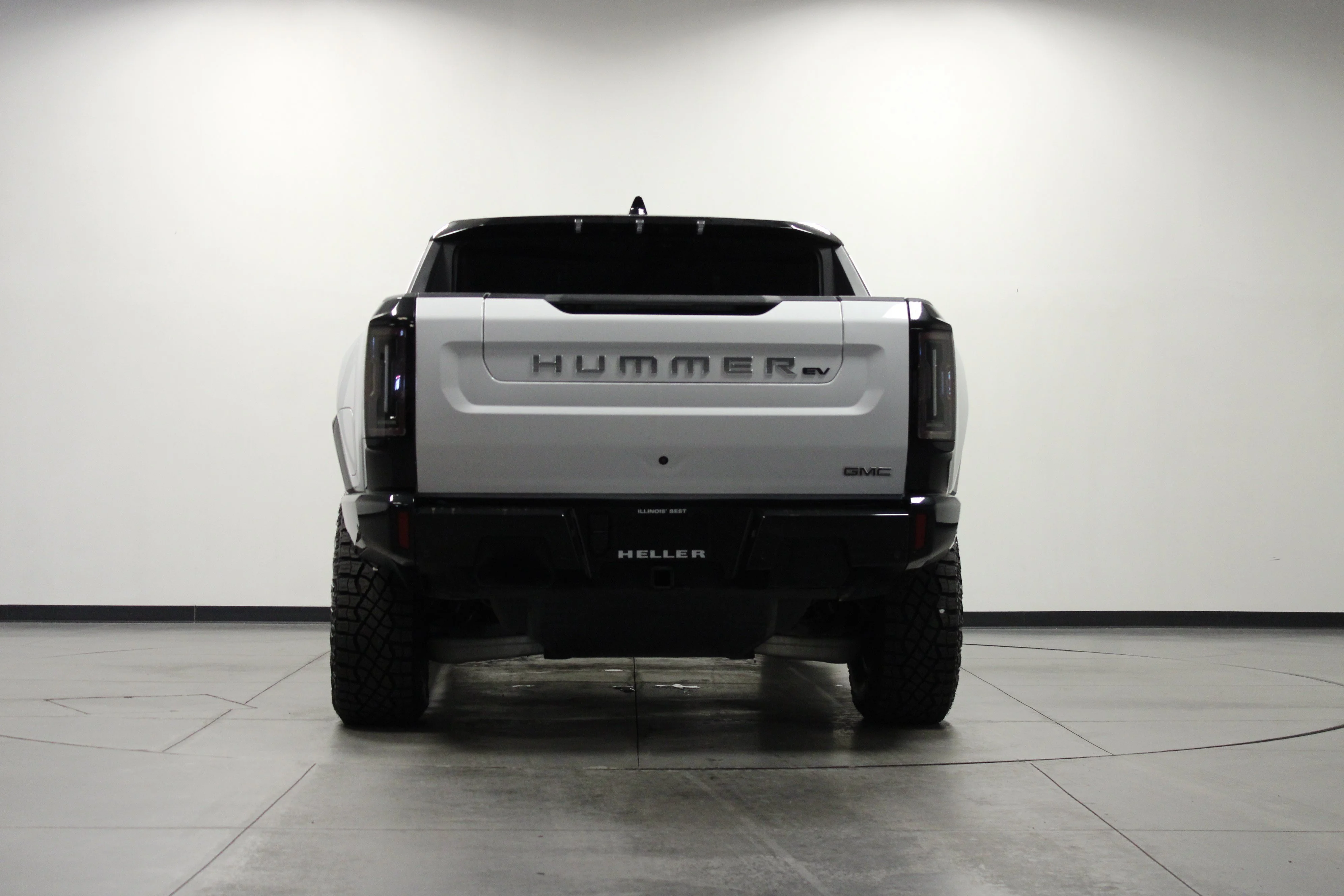 Used 2025 Interstellar White GMC 3X image 5