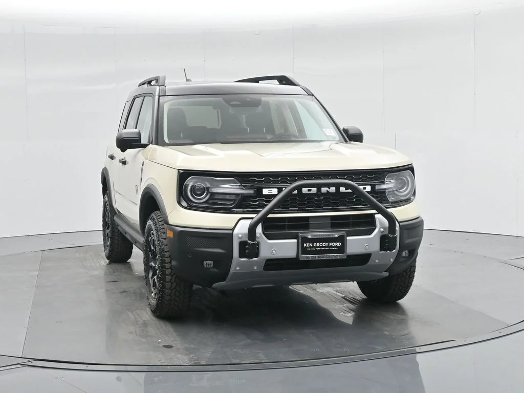New 2025 Desert Sand Ford Badlands image 54