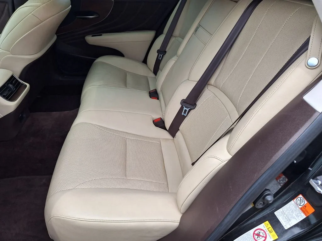 Used 2019 Black Lexus 500 Base image 22