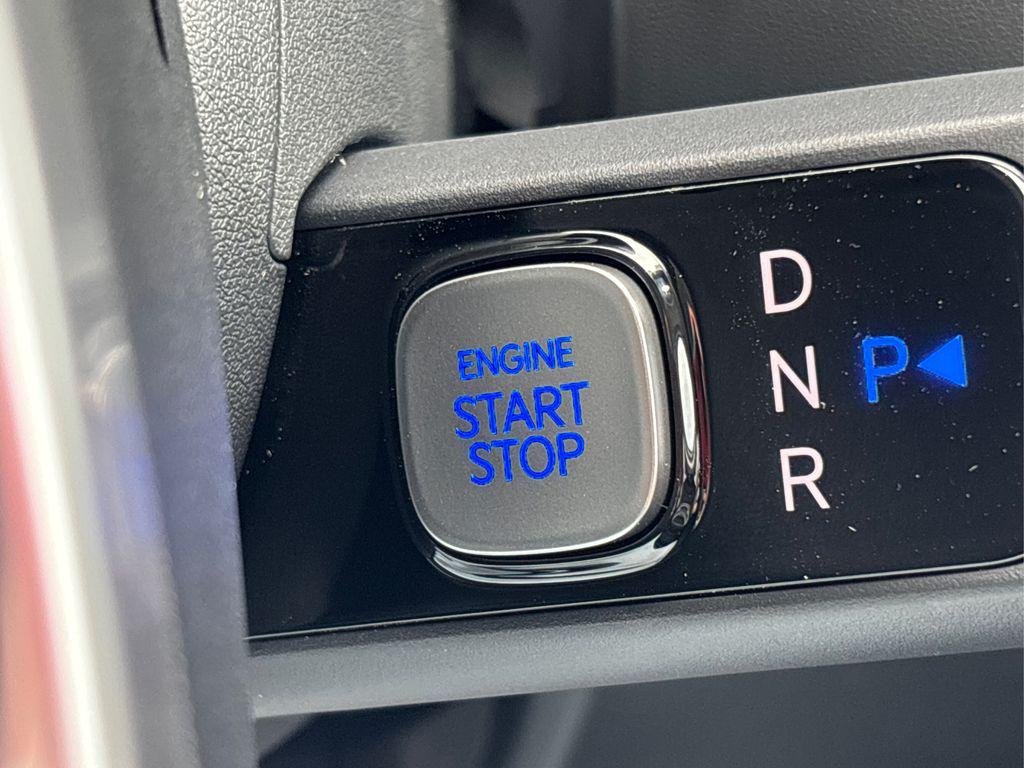 New 2026 White Hyundai SE AWD image 21