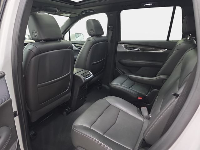 Used 2020 CRYSTAL WHITE TRICOAT Cadillac AWD Sport image 12