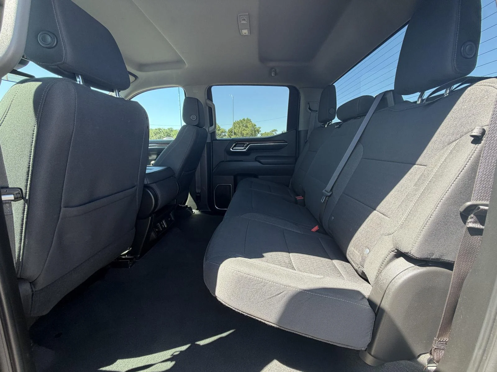 Used 2023 STERLING GRAY METALLIC Chevrolet LT image 14