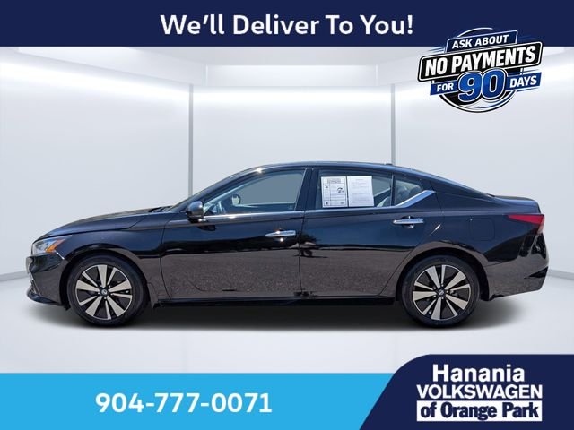 Used 2022 Black Nissan 2.5 SL image 6