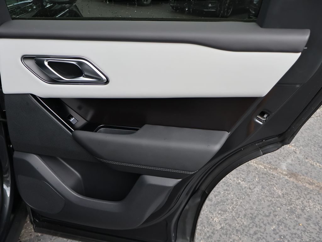 New 2026 Carpathian Grey Land Rover  image 14