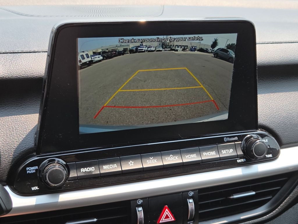 Used 2020 Silver Kia LXS image 36