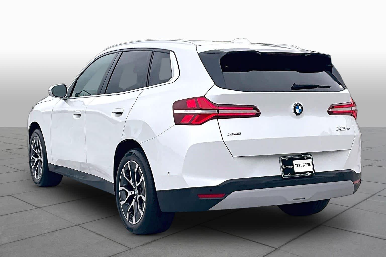 Used 2026 Alpine White BMW 30 xDrive image 23