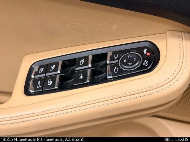 Used 2016  Porsche S image 18