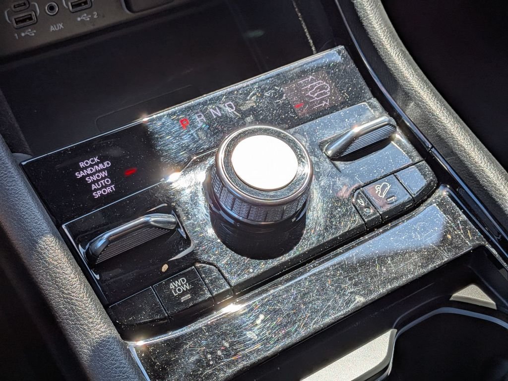 Used 2022 White Jeep Overland image 19