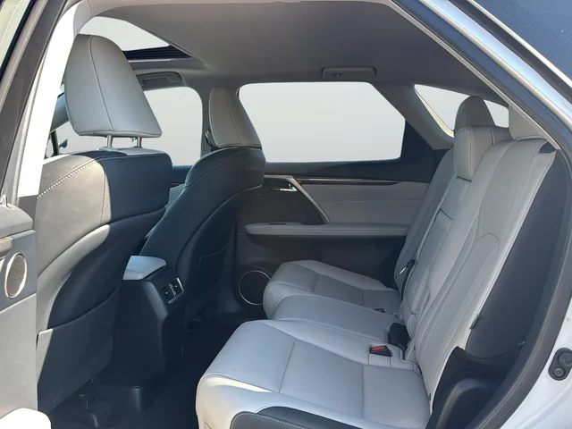 Used 2018 White Lexus 350L image 12
