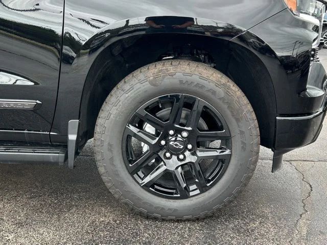 New 2026 Black Chevrolet High Country image 14