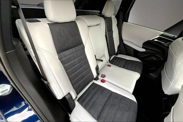 2026 Mitsubishi Outlander SE - Photo 10