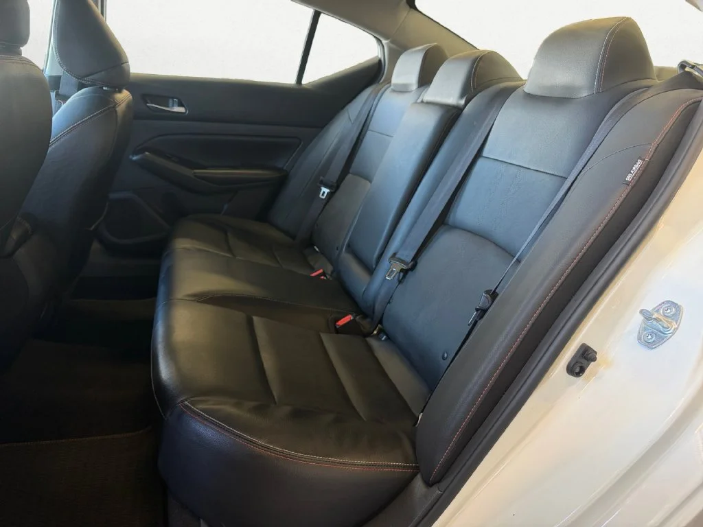 Used 2025 White Nissan 2.5 SR image 10
