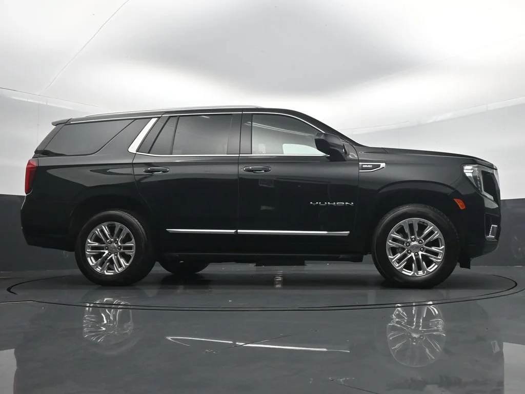 Used 2024 Black GMC SLT image 33