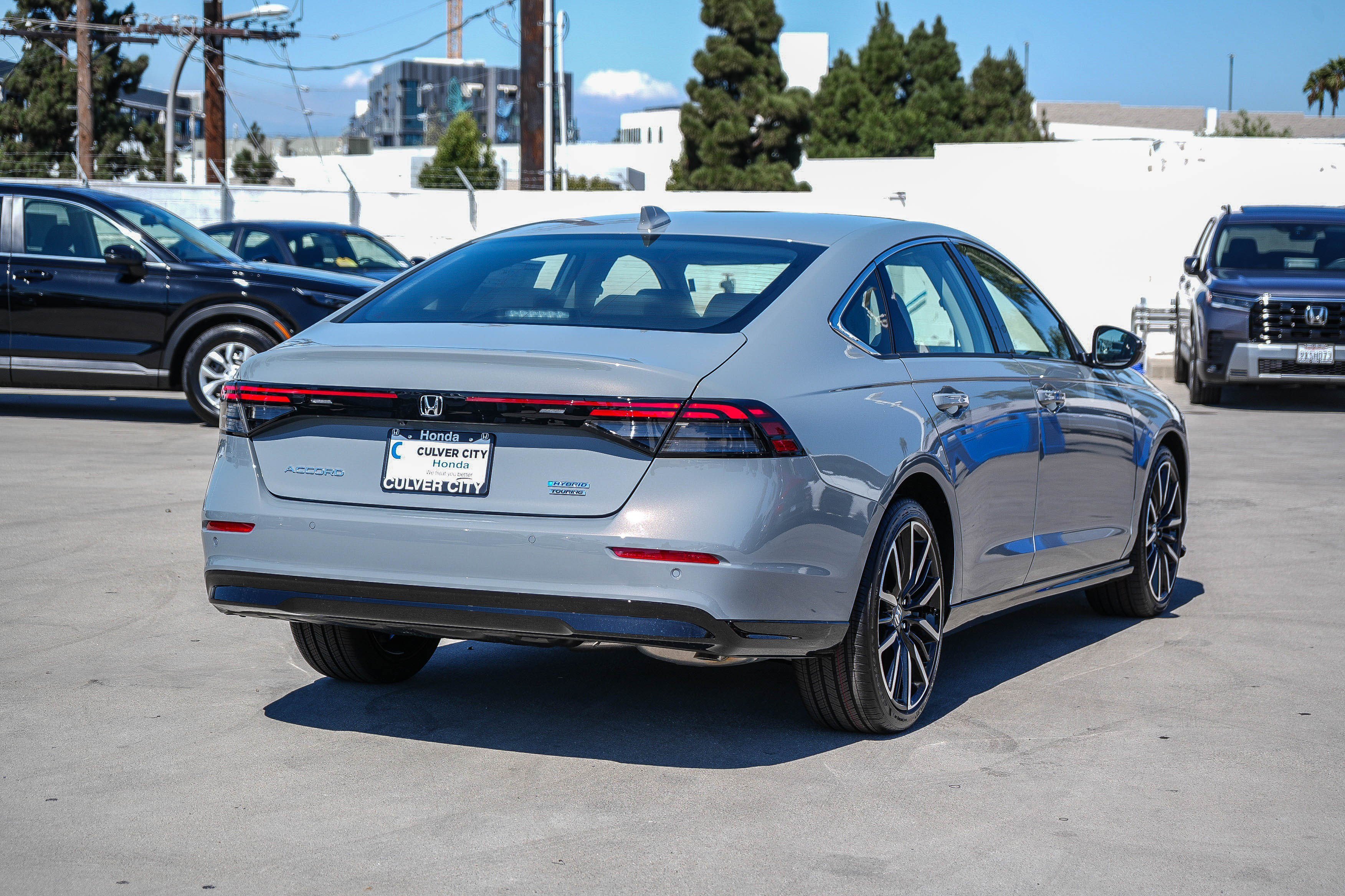 New 2026 Urban Gray Pearl Honda Touring image 6
