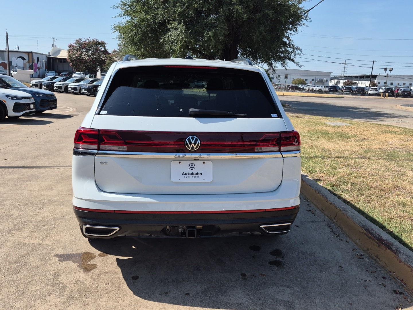 Used 2024 Pure White Volkswagen 2.0T SE w/Technology image 6