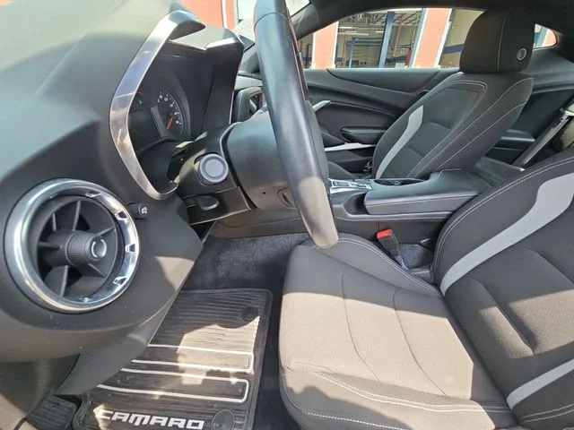 Used 2019 Blue Chevrolet 1LT image 12