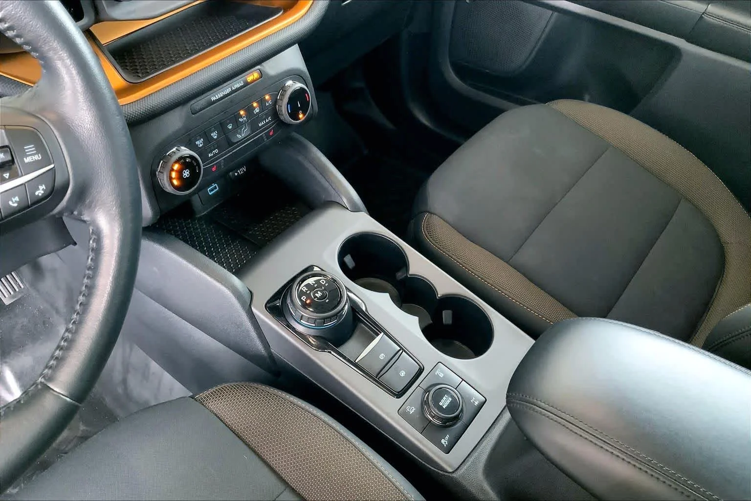 Used 2022 Oxford White Ford Badlands image 17