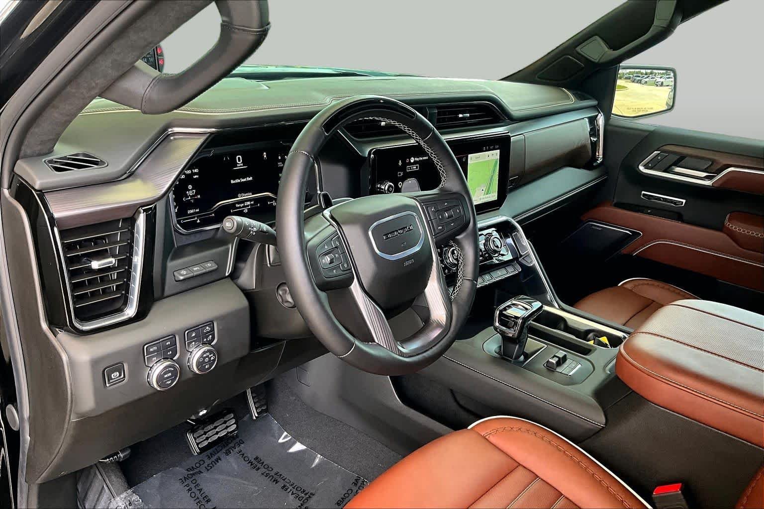 Used 2025 Onyx Black GMC Denali Ultimate image 30