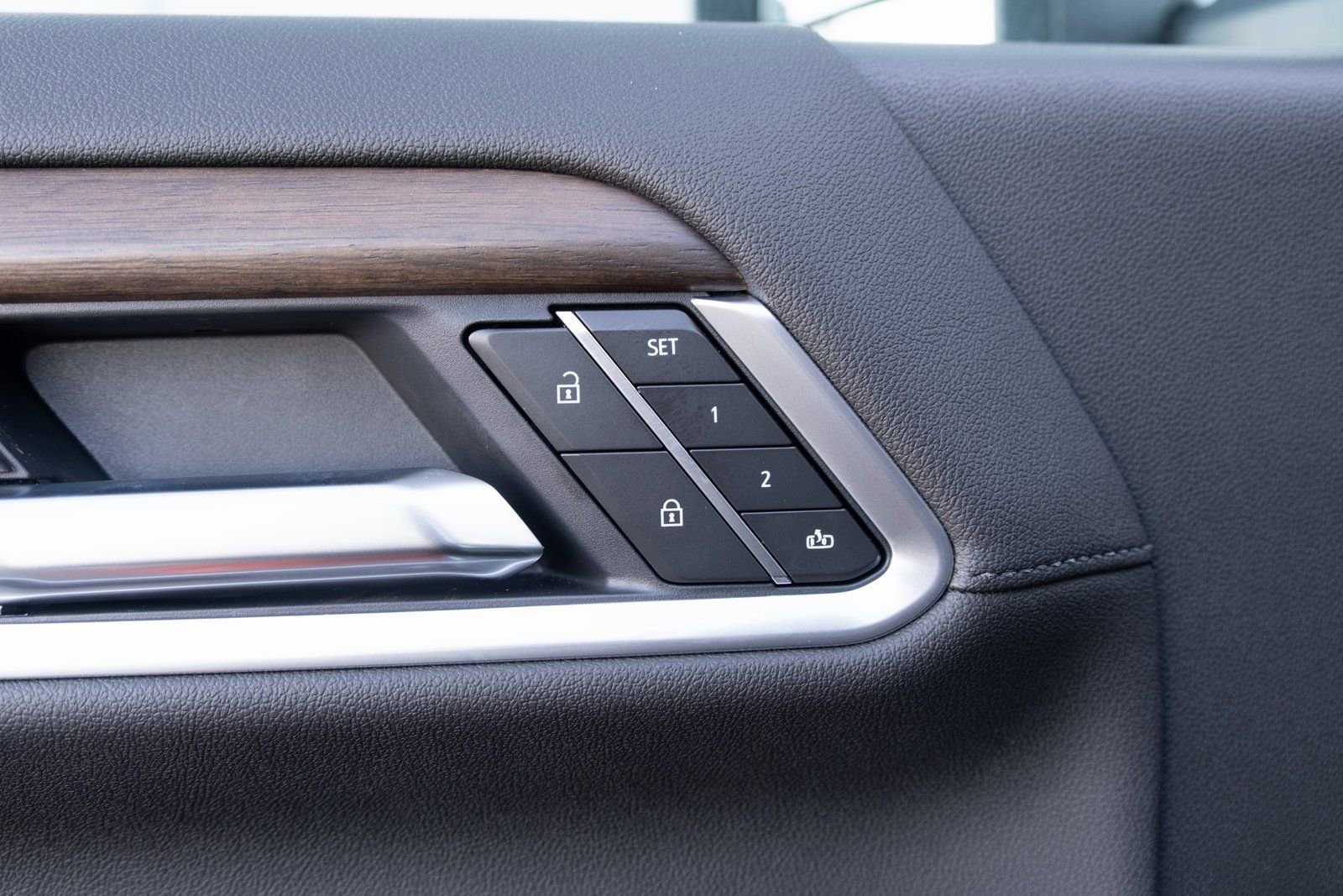 2026 Chevrolet Silverado 3500 HD High Country - Photo 18