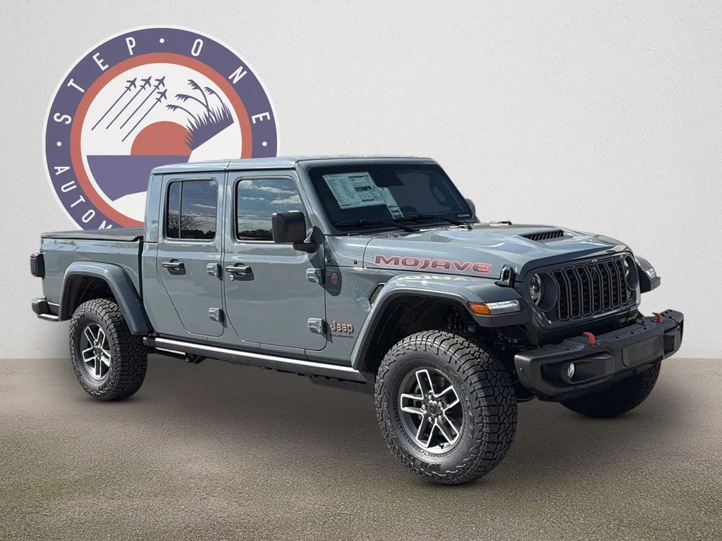 New 2026 Anvil Clear-Coat Exterior Paint Jeep Mojave X image 2