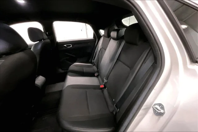 Used 2024 Platinum White Pearl Honda Sport image 22
