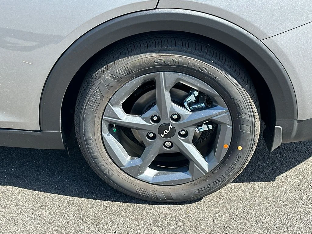 New 2026 Gray Kia LXS image 19