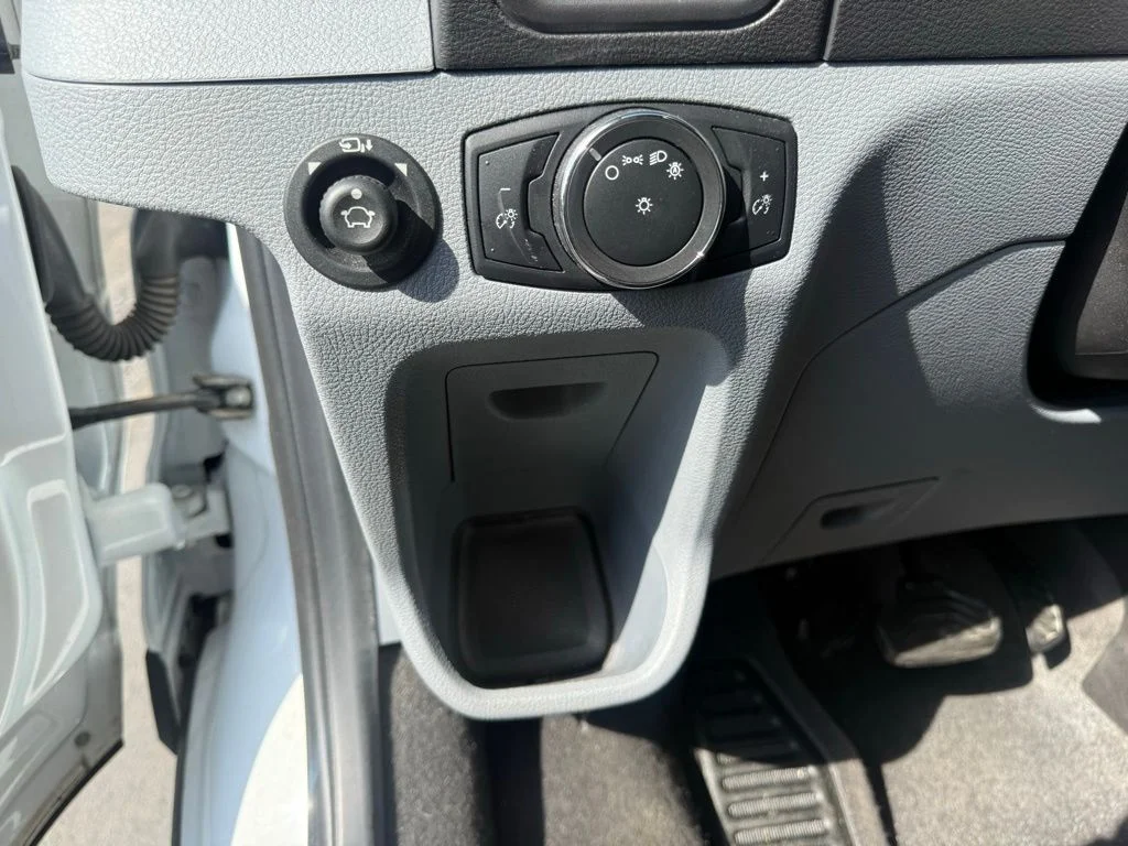 Used 2019 White Ford XLT image 21