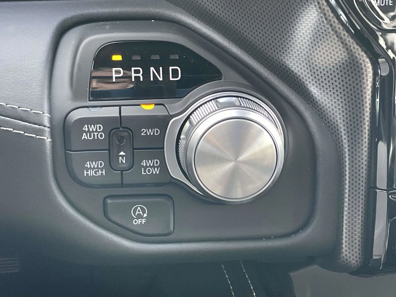 New 2026 Diamond Black Crystal Pearl-Coat Exterior Paint RAM Limited image 21