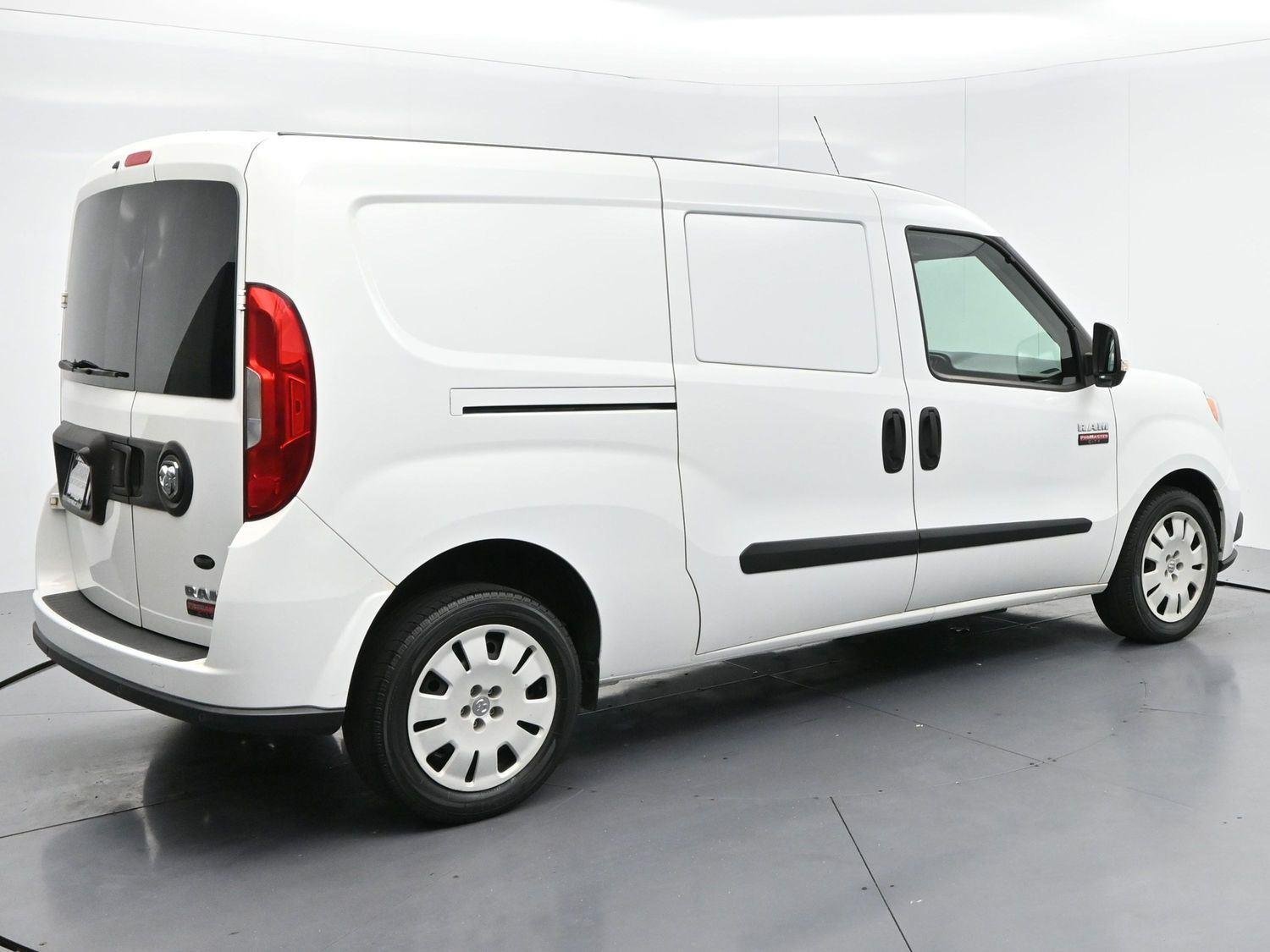 Used 2018 Bright White Ram Tradesman SLT image 7