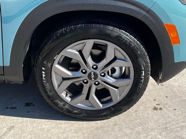 2024 Kia Seltos S photo 4