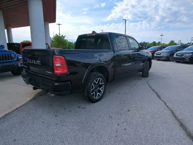New 2026 Diamond Black Crystal Pearl-Coat Exterior Paint RAM Laramie image 42