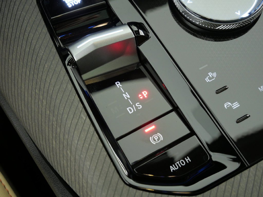 Used 2026 Vegas Red Metallic BMW 30 xDrive image 48