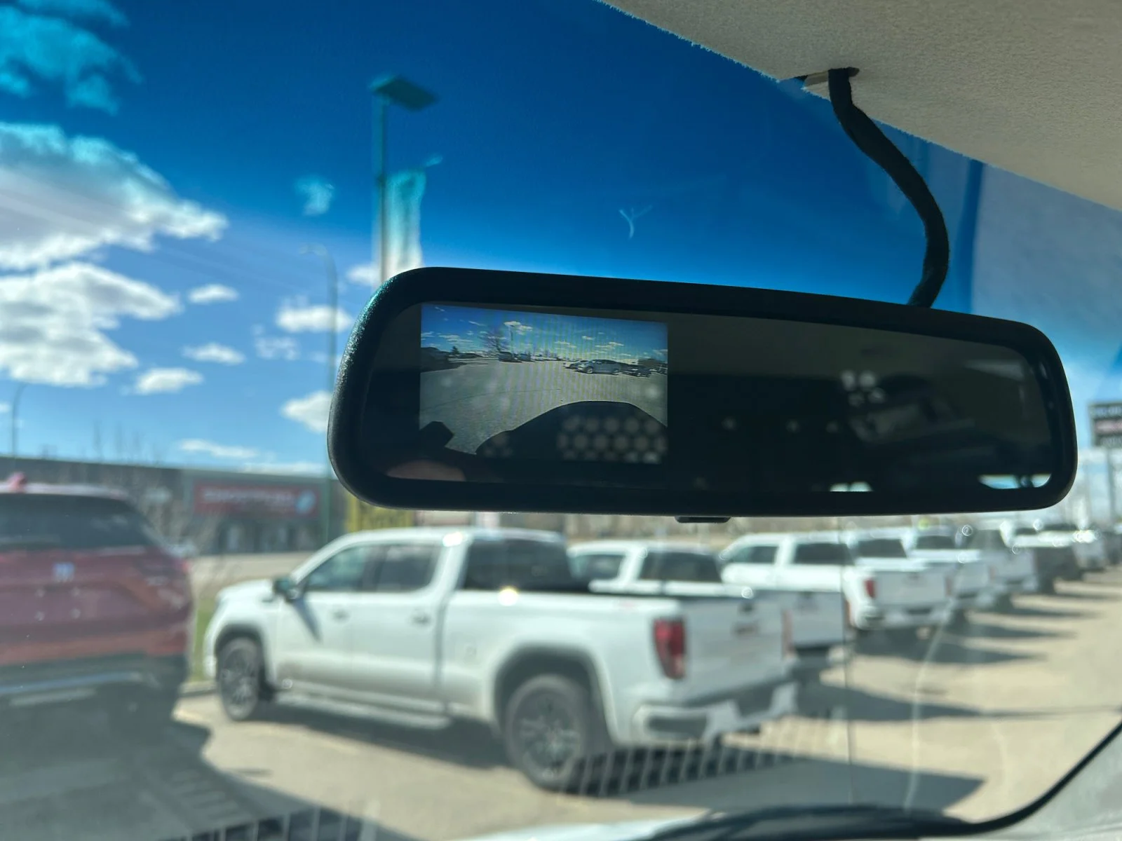 Used 2024 White Chevrolet  image 19