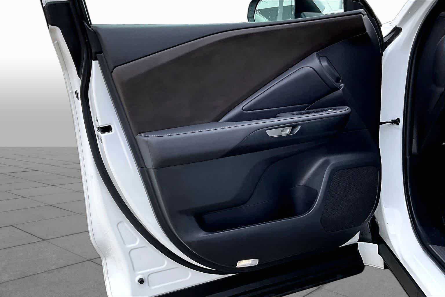 Certified Used 2025 Wind Chill Pearl Lexus Premium image 22