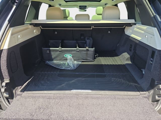 New 2026 Varesine Blue Land Rover SE image 10