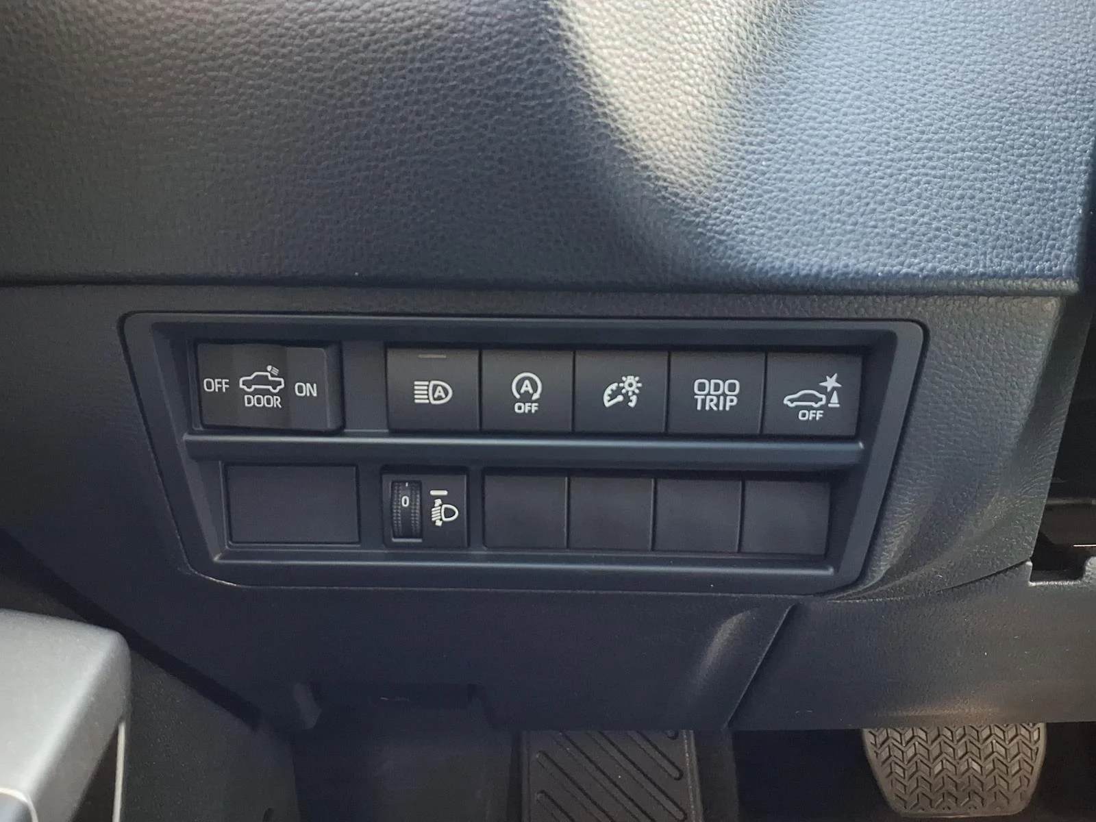 2026 Toyota Tundra SR5 - Photo 10
